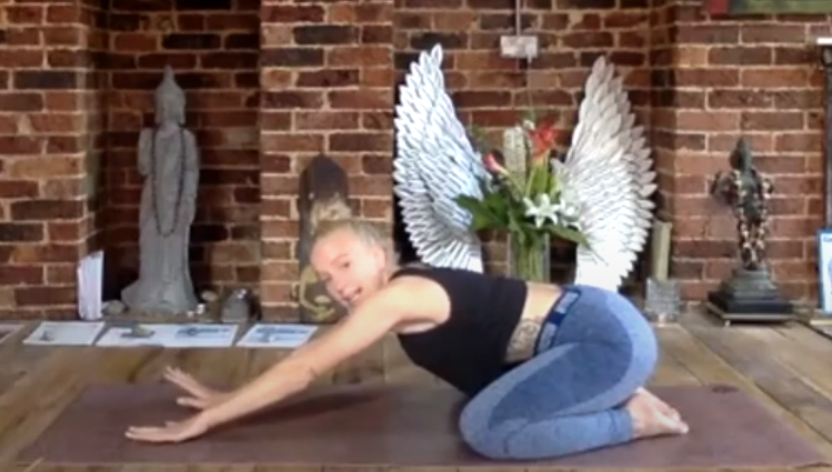 Connie Lodwick - Full Moon Flow Vinyasa Yoga