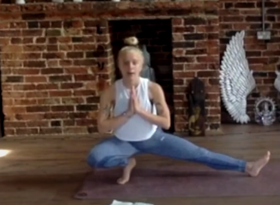 Connie Lodwick - Vinyasa Flow 2 - Yoga For All