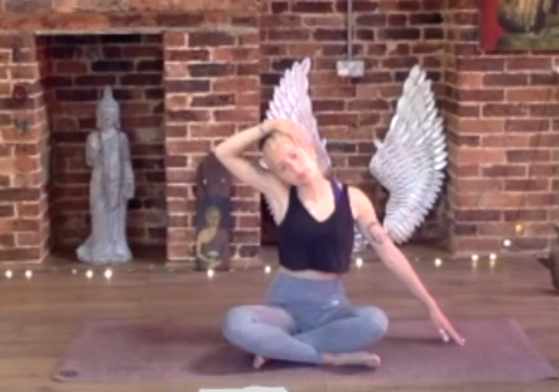 Connie Lodwick - Vinyasa Flow 5 - Yoga For All