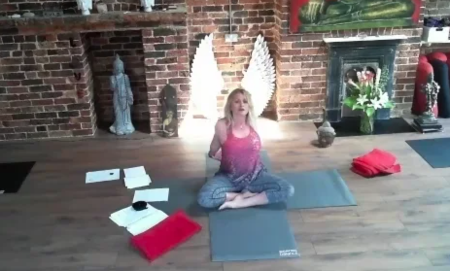 Eva Kristlova - Focusing On The Heart - Yoga For All