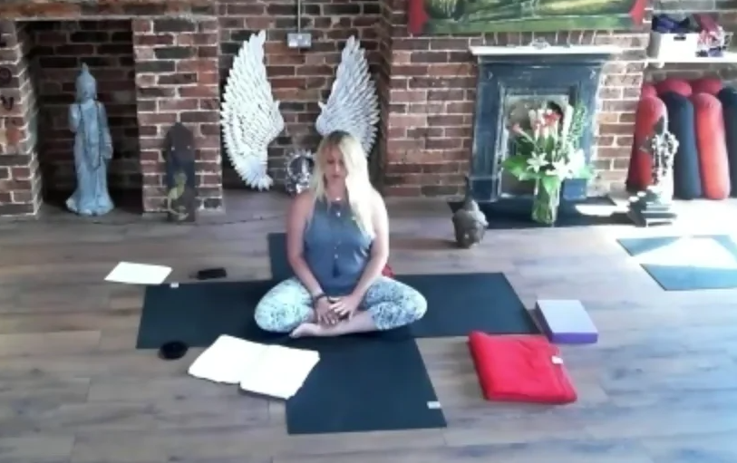 Eva Kristlova - Gentle Hip Opening Yoga - Yoga For All
