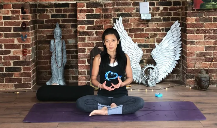 Kat Salter - Yin Yoga