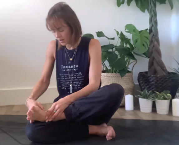 Ashley Walker-Carter - Yoga for your Feet