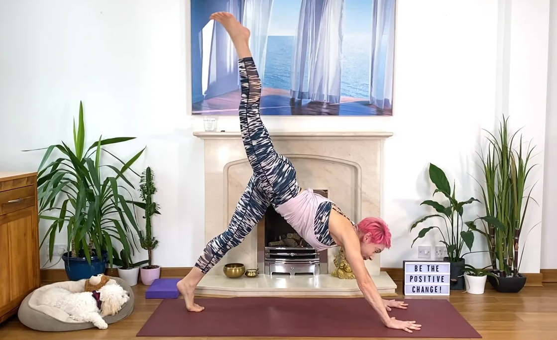Olga Oakenfold - Energetic Yoga Morning. Chair with Twist, Tree and Warrior 3 Balances, Core Strengthening. Breathing & Relaxation to calm the mind
