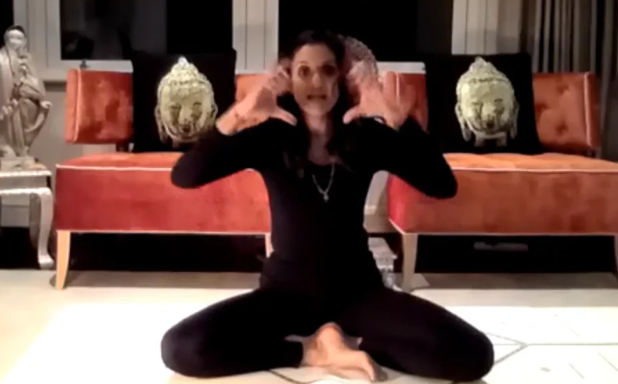Sonal Thakrar - Gentle yoga class with Sonal