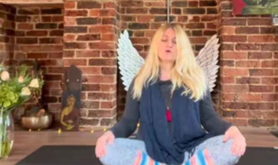Eva Kristlova - Yoga with Eva - Letting Go