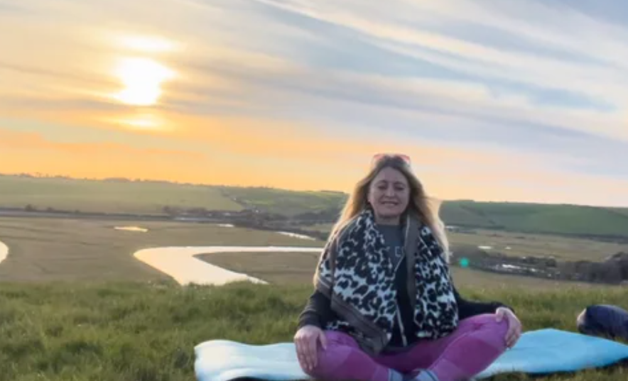 Eva Kristlova - Sunset yoga in Cuckmere