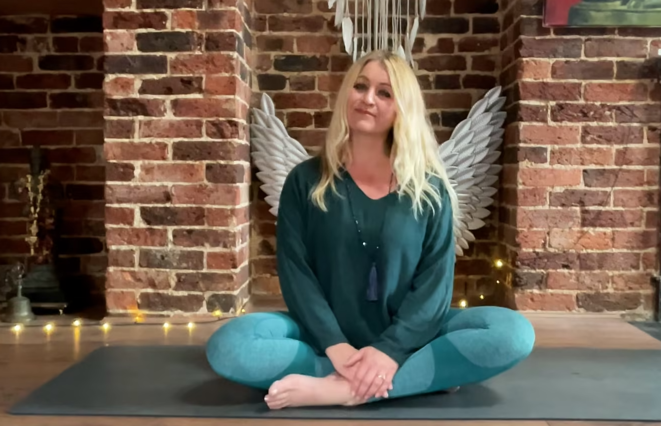 Eva Kristlova - Gentle Seated Yoga