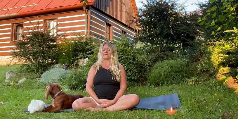 Yoga class with Eva - 30 minutes